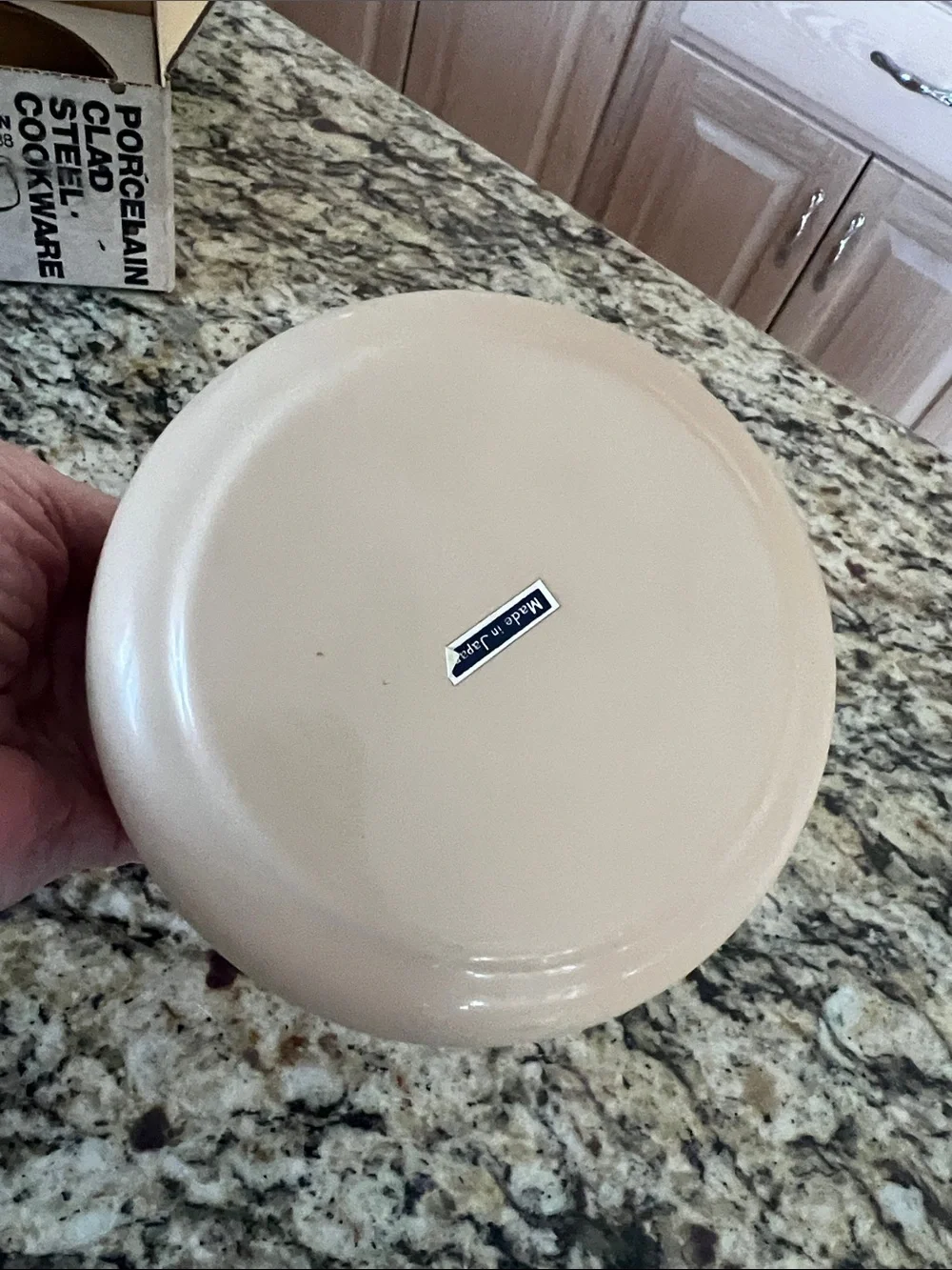 Porcelain Enamel 1 Quart Saucepan with Handle - Cream & Ginger - NWT